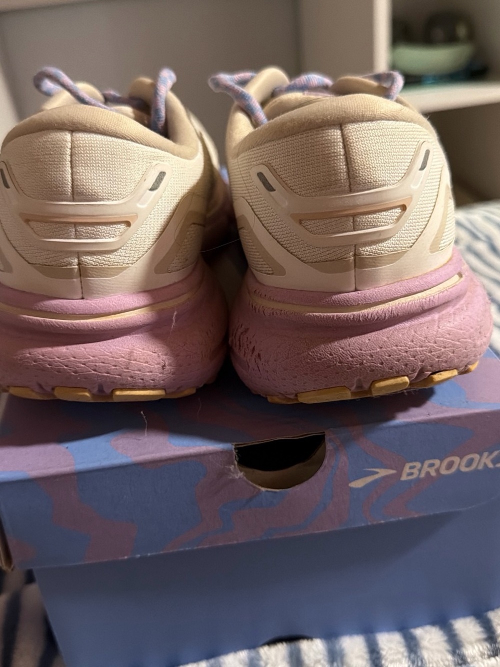 Brooks Kids Cream Sneakers with Pink Midsole and Yellow Outsole